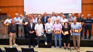 Στην εκδήλωση του Μιχάλη Χατζηπαντέλα τιμήθηκε το μεγαλείο ψυχής του αθλητικού προσφυγικού κόσμου