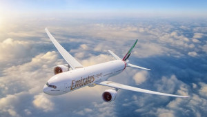 Η Emirates ενισχύει τις υπηρεσίες προς τη Βαρκελώνη με τρίτη καθημερινή πτήση