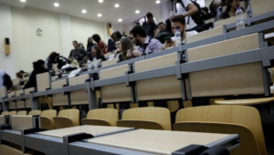 Μετ’ εμποδίων το πράσινο φως για τα ξενόγλωσσα προγράμματα στα δημόσια πανεπιστήμια