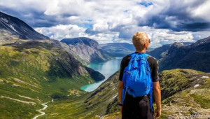 Coolcation: Τα ταξίδια που προτιμούν οι τουρίστες για να ξεφύγουν από τη ζέστη