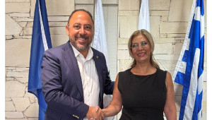 Συνάντηση Πρύτανη της Ανώτατης Σχολής Καλών Τεχνών, κ. Ερατώ Χατζησάββα με Δήμαρχο Παραλιμνίου - Δερύνειας, κ. Γιώργο Νικολέττο