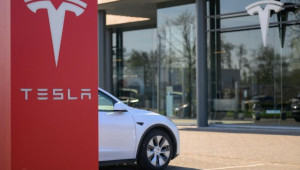 Tesla: Κατακόρυφη πτώση πωλήσεων στην Ευρώπη παρά την άνθηση στα ηλεκτρικά οχήματα