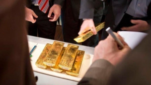 Μια ανάσα από τα $4.000 ο χρυσός με ορατό τον κίνδυνο ενός shutdown