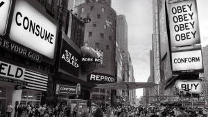 Black Friday: Ξέρουμε τι κάνει στο πορτοφόλι μας - Τι κάνει όμως στον εγκέφαλό μας;