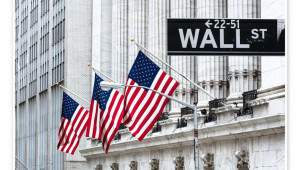 Με το βλέμμα στην οικονομία η Wall Street