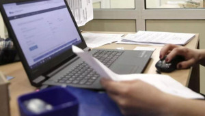 Νέο ευέλικτο ωράριο στο Δημόσιο με το νέο χρόνο