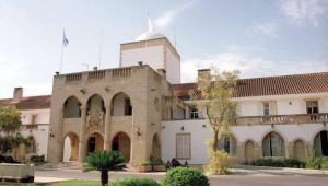 Στο επίκεντρο των συσκέψεων στο Προεδρικό συνταξιδιοτική μεταρρύθμιση ενεργειακά και υδατικό