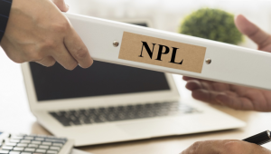 Ενώπιον της ΕΠΑ πώληση ΜΕΔ από την Alpha Bank στην Cerberus