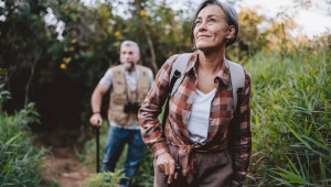 Μακροζωία: Με μόλις 5′ περπάτημα παραπάνω την ημέρα προσθέτουμε χρόνια στη ζωή μας