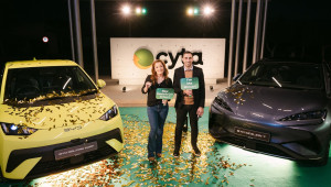 Η Cyta παρέδωσε δύο ηλεκτρικά αυτοκίνητα στους νικητές των Cyta & soeasy  Rewards