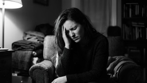 Η ημικρανία στις γυναίκες βγαίνει από τη «σιωπή»: Νέα ευρωπαϊκά δεδομένα και πολιτικές δεσμεύσεις ανοίγουν τον δρόμο για αλλαγή