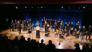 Καθηλωτική η συναυλία της Ορχήστρας Παραδοσιακής Μουσικής Αμμοχώστου με τη Μαρία Αναματερού και τον Σωκράτη Σινόπουλο