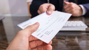 Ακάλυπτες επιταγές χιλιάδων ευρώ εκδόθηκαν τον Μάρτιο