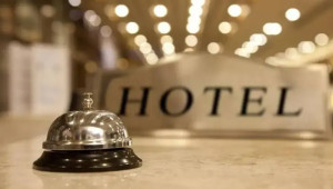 Νέα ευκαιρία για αδειοδότηση ξενοδοχείων – Ενέκρινε νέα παράταση η Βουλή, με κριτική