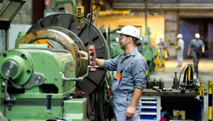 Μειωμένη κατά 2,4% η βιομηχανική παραγωγή τον Φεβρουάριο