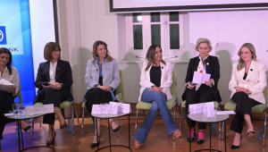 Χρηματοοικονομική Ευημερία των Γυναικών: Επίμονο χάσμα απειλεί την οικονομική ανθεκτικότητα της Κύπρου
