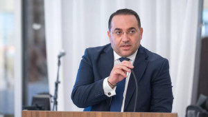 Τουρισμός: Συγκρατημένη αισιοδοξία για το Β΄εξάμηνο εκφράζει ο Κουμής