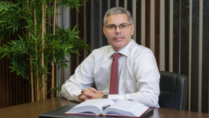Πέραν από τους τίτλους: Η οικονομική ανάλυση πίσω από τις αποφάσεις  που διαμορφώνουν τις αγορές