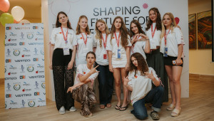 Οι κυπριακές εταιρείες πήραν ένα ρίσκο και ζήτησαν από τις έφηβες να διορθώσουν τις μεγαλύτερες προκλήσεις τους