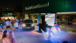 Electric Street Party για την επίσημη παρουσίαση της νέας Porsche Cayenne Electric