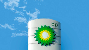 BP: Νέα λογιστική ζημία $1 δισ. - Εγκαταλείπει τη στρατηγική πράσινης μετάβασης κι επιστρέφει σε πετρέλαιο και φυσικό αέριο