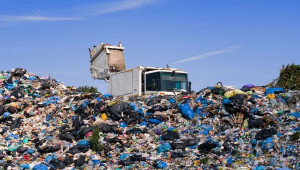 Απίστευτη περιπέτεια με λόττο: Πέταξε δελτίο €1 εκατ. στα σκουπίδια και έψαχνε στη χωματερή – Τι απέγινε