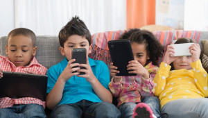 Τέλος στα social media για παιδιά κάτω των 15 ετών – Το Σχέδιο Δράσης του Υπουργικού