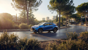 Το Toyota C-HR συμπληρώνει δέκα χρόνια με 2,1 εκ. αυτοκίνητα στους δρόμους