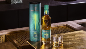 Glenfiddich και Aston Martin Formula One™ Team παρουσιάζουν μια περιορισμένη έκδοση single malt whisky