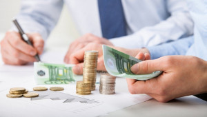 Στα €61,7 δισ. το χρέος νοικοκυριών και επιχειρήσεων στην Κύπρο