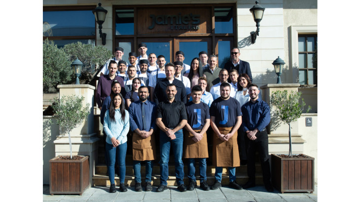 Το Jamie’s Italian και η PHC Franchised Restaurants καλωσόρισαν τον διεθνούς φήμης chef, Jamie Oliver, στην Κύπρο