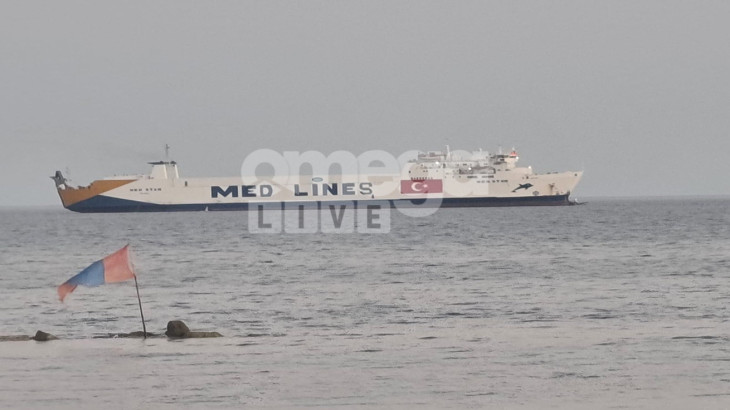 Το επιβατικό πλοίο με την τουρκική σημαία που αγκυροβόλησε Λεμεσό