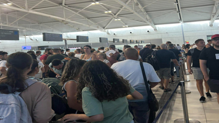 Χωρίς επίγεια εξυπηρέτηση για δύο ώρες στο αεροδρόμιο Λάρνακας