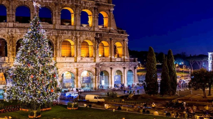 Οι Ιταλοί θα ξοδέψουν 8 δισεκατομμύρια ευρώ για τα δώρα των Χριστουγέννων