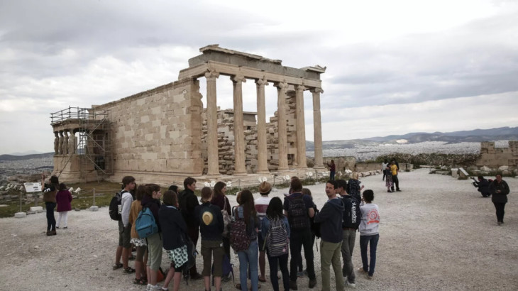 Ισχυρά τουριστικά ρεύματα προς τη Νότια Ευρώπη και αριθμοί ρεκόρ