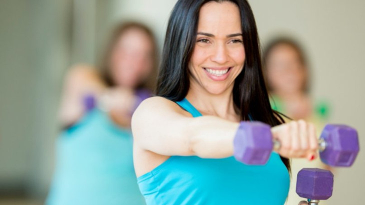 Περισσότερα οφέλη για γυναίκες με λιγότερη άσκηση από άνδρες