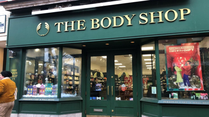 Κλείνουν το ένα μετά το άλλο καταστήματα της αλυσίδας Body Shop