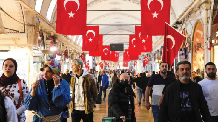Πλαστά δολάρια και πληθωρισμός μαστίζουν την τουρκική οικονομία