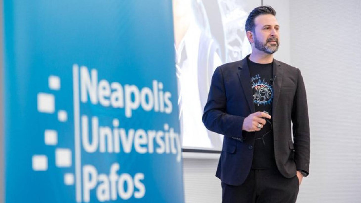 Σάββ. Χατζηχριστοφής:Είναι εφικτό να μάθουμε στα παιδιά πώς να σκέφτονται, όταν χρησιμοποιούν την AI;