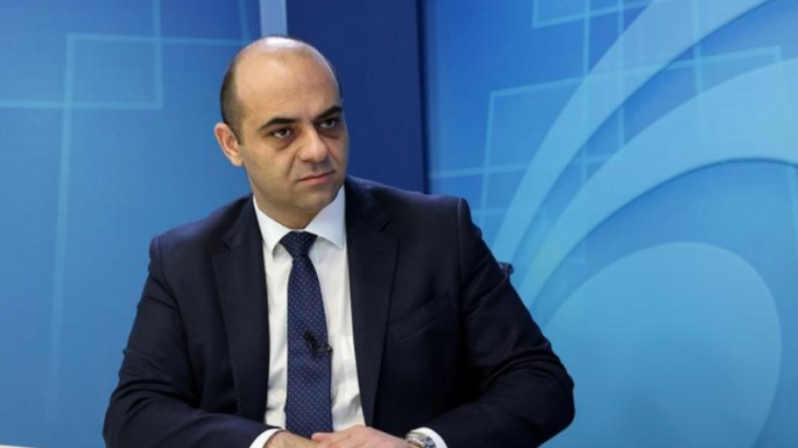 Υπ. Εργασίας: Εφικτή συμφωνία για ΑΤΑ – Όχι στο κλείσιμο καταστημάτων Κυριακές