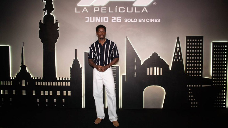 Ο DAMSON IDRIS ΣΤΗΝ ΠΡΕΜΙΕΡΑ ΤΗΣ ΤΑΙΝΙΑΣ F1® ΣΤO ΜΕΞΙΚΟ ΜΕ TOMMY HILFIGER