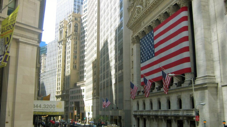 Όταν τα κράτη επενδύουν σαν κολοσσοί της Wall Street
