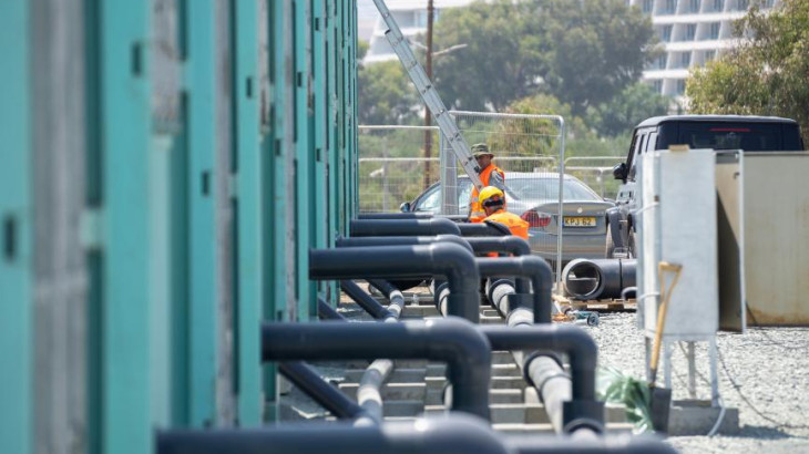 Σε λειτουργία οι αφαλατώσεις των Εμιράτων, στο δρόμο και νέες για του χρόνου