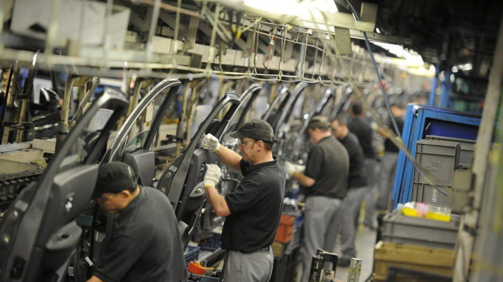 Απειλείται με… χειρόφρενο η παγκόσμια αυτοκινητοβιομηχανία