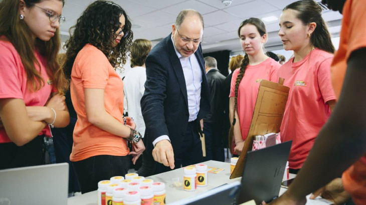 H PwC Κύπρου μέσα από το PwC Foundation ενδυναμώνει τις επιχειρηματικές και κοινωνικές δεξιότητες των μαθητών