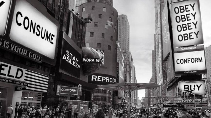 Black Friday: Ξέρουμε τι κάνει στο πορτοφόλι μας - Τι κάνει όμως στον εγκέφαλό μας;