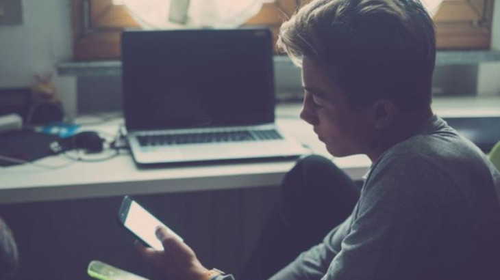 Γιατί CEO τεχνολογικών εταιρειών περιορίζουν τα social media στα παιδιά τους