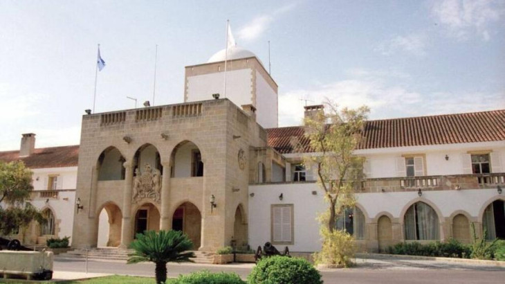 Στο επίκεντρο των συσκέψεων στο Προεδρικό συνταξιδιοτική μεταρρύθμιση ενεργειακά και υδατικό