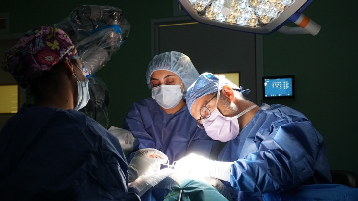 Στην αιχμή των διεθνών εξελίξεων το Κέντρο Κοχλιακών και άλλων Ακουστικών Εμφυτευμάτων του Γενικού Νοσοκομείου Λευκωσίας