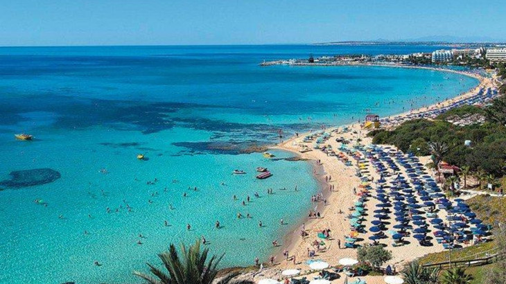 Συνεχίζει την ανοδική πορεία ο τουρισμός - 21% πάνω τα έσοδα για τον Νοέμβριο